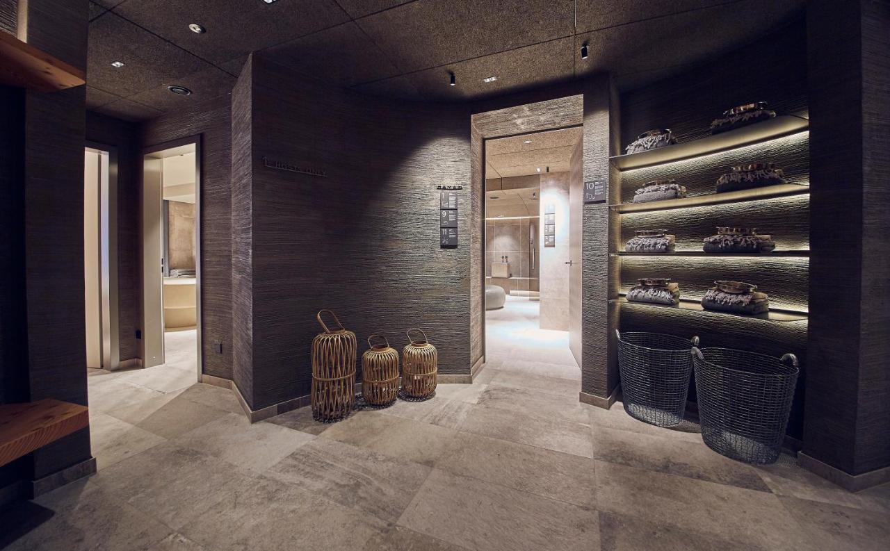 Falkensteiner Hotel Kronplatz - The Leading Hotels Of The World (Adults Only) Riscone Exteriör bild The spa at The Landmark